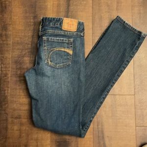 Juniors Rue 21 Premiere Denim Jeans. Size 7/8 long.  Inseam 31 inches